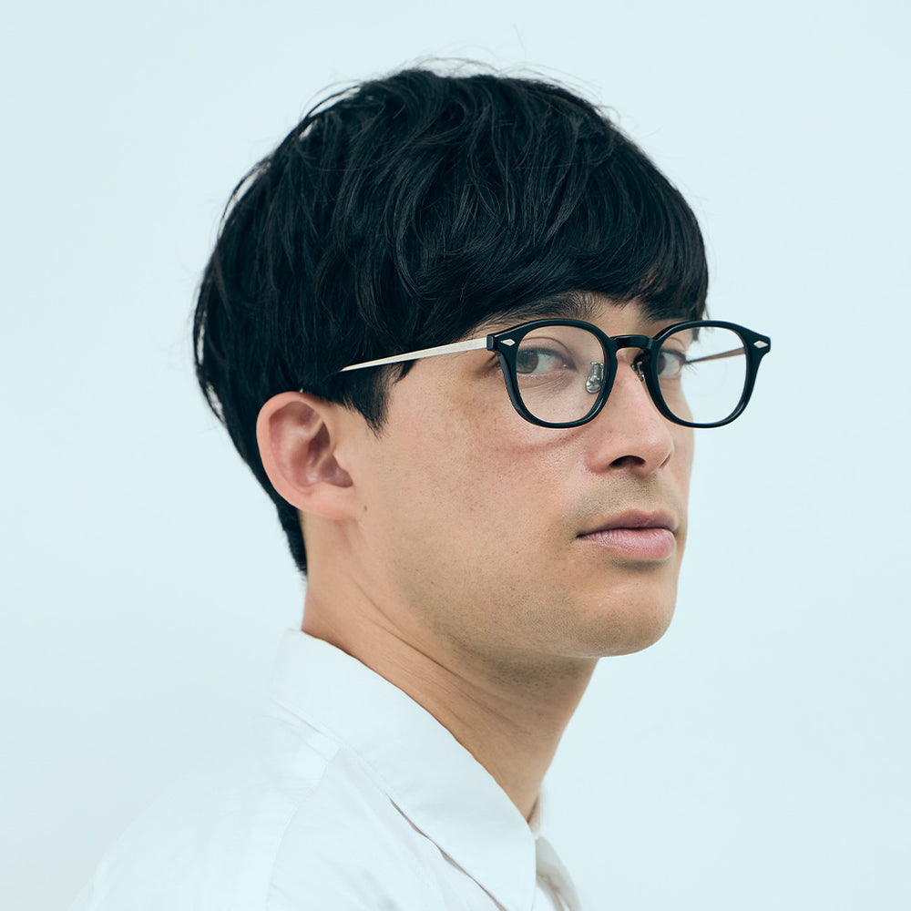 JIFUSAN #1. GLOSS BLACK × CLEAR to GREY (調光モデル